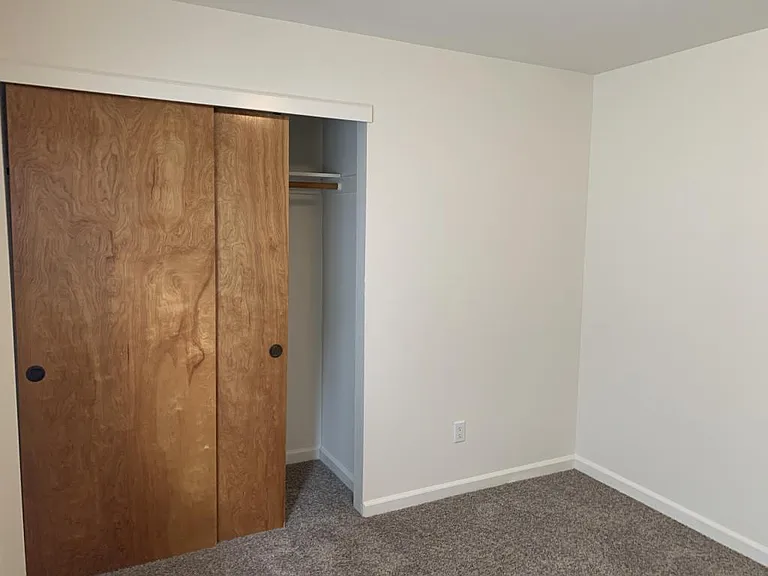 221 NW 3rd St #1 — Photo 7