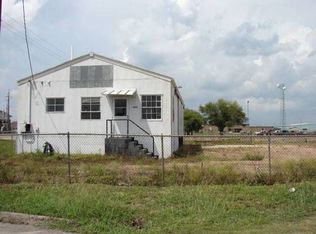 2502 E Juan Linn St, Victoria, TX 77901