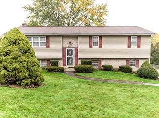 111 Bradmore St, Beaver Falls, PA 15010