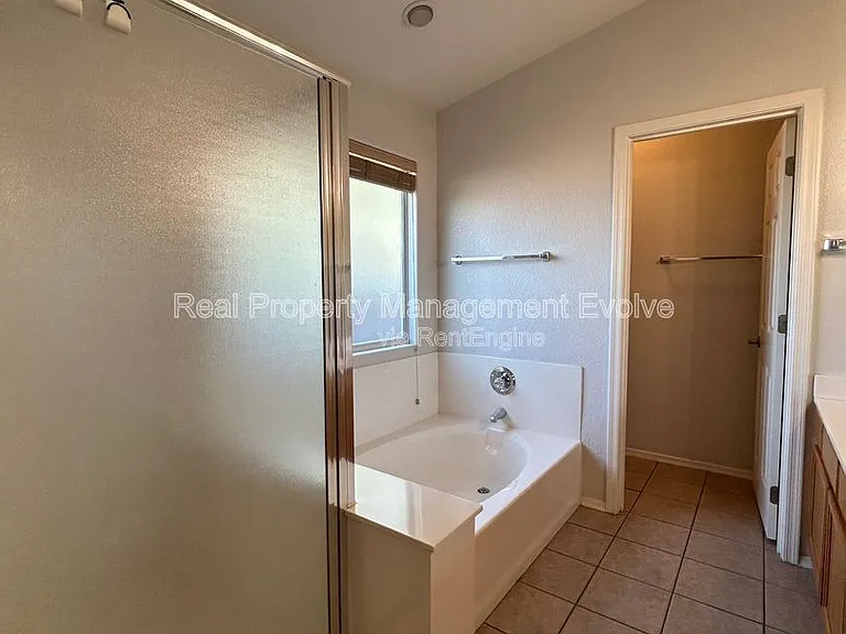 16036 N 11th Ave #1019 — Photo 24