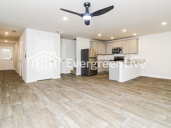 4th image of 4830 Station Ln
