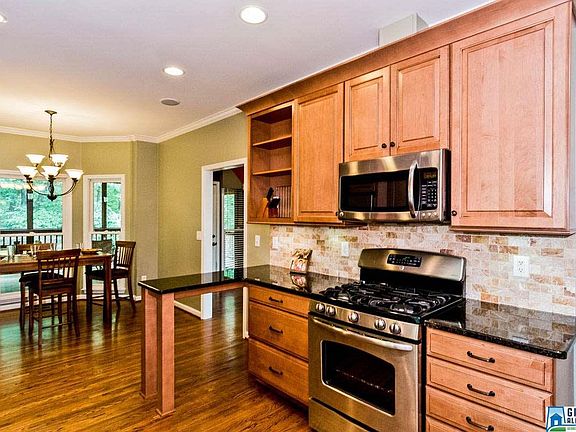 5th image of 1421 Oak Park Cir
