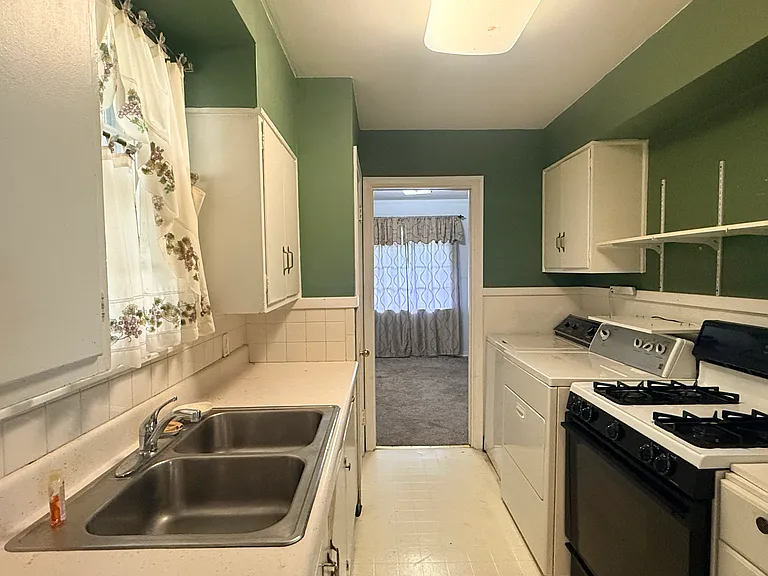 4300 Powell Ave — Photo 7