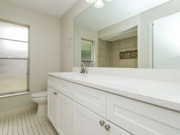 10142 Bannister St — Photo 18