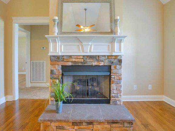 4th image of 2348 Foxworth Ct