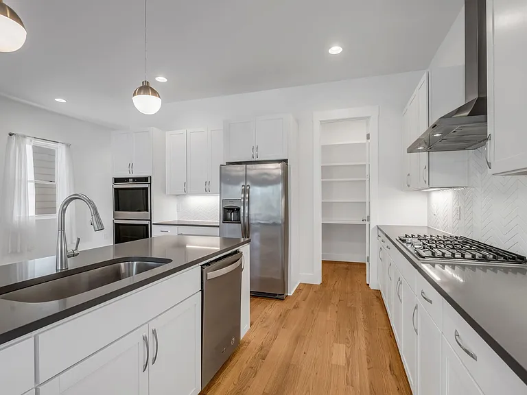 1016B 13th Ave S — Photo 15