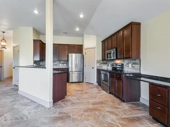 10807 Glenview Cir, Dripping Springs, TX 78620