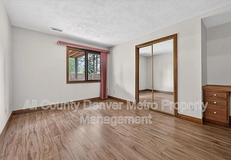 10193 Meade Ct — Photo 22