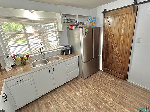 5th image of 1010 W Harrison Ave