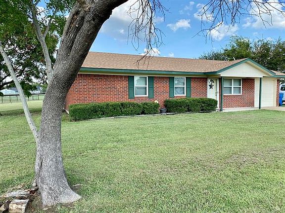2nd image of 107 Green Acres Dr