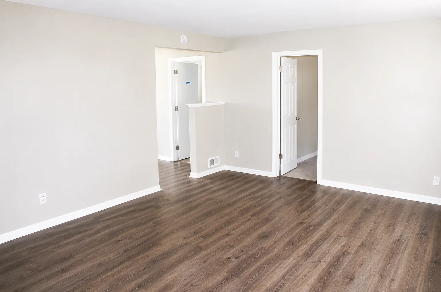 3919 Barnor Dr — Photo 3