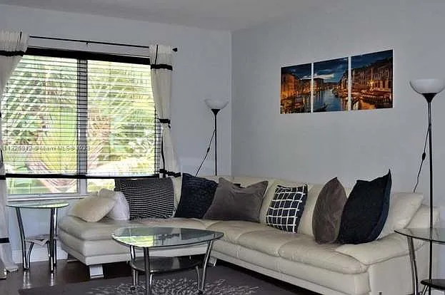 1188 Marseille Dr #4 — Photo 31