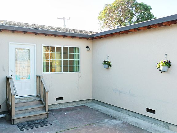 4th image of 415B Cavanaugh St #B