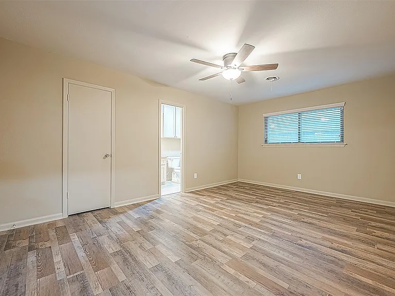 722 Venice St — Photo 16