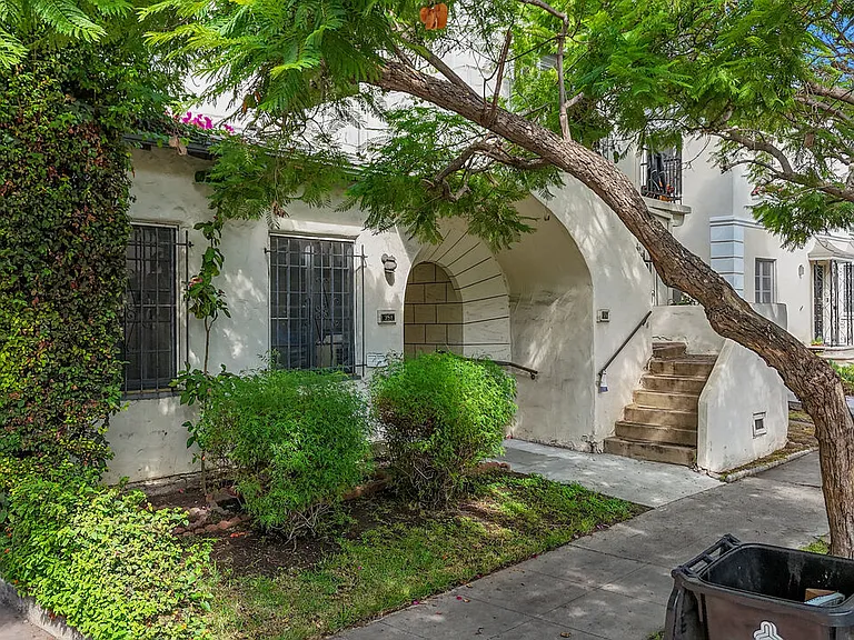 351 N Sierra Bonita Ave #2 — Photo 2