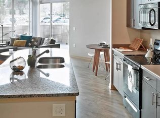 725 University Row #820C6C672, Madison, WI 53705