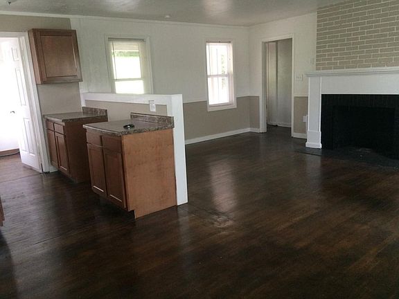 5th image of 5861 Salem Ave