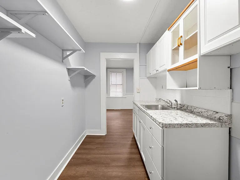 144 S Colony St #1 — Photo 2