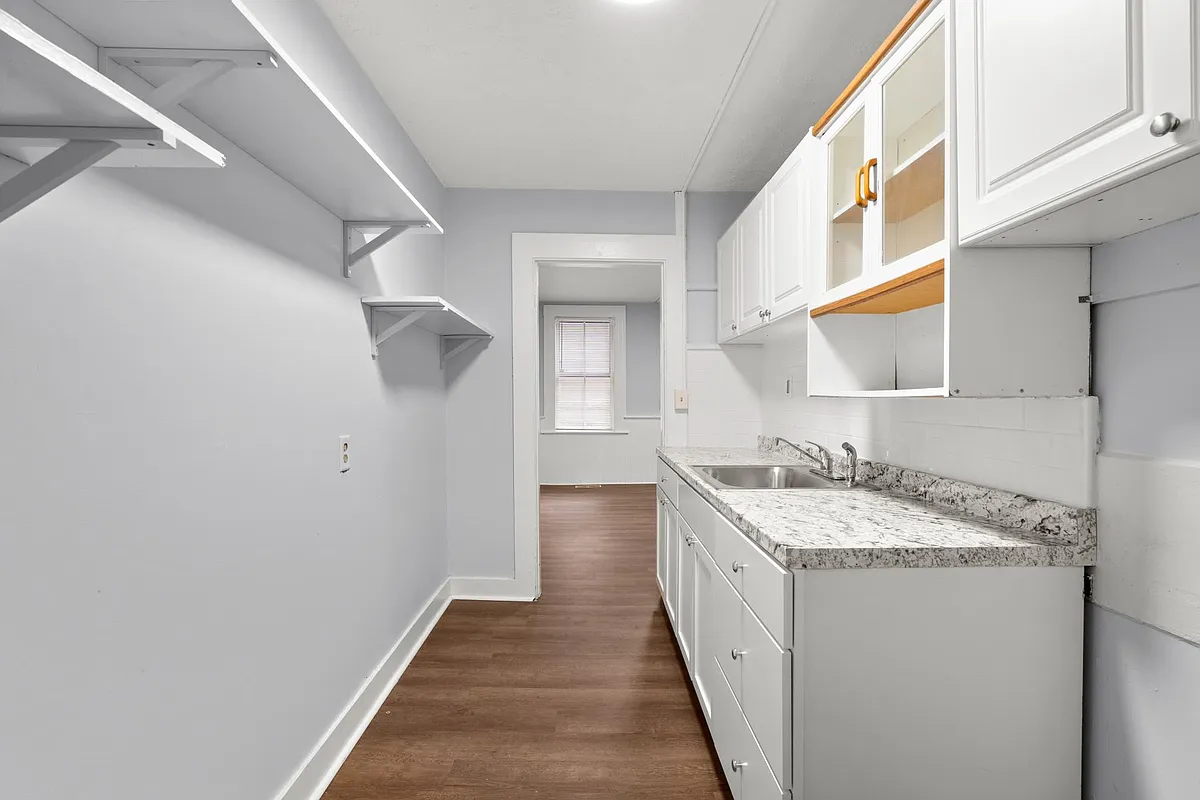 Building Photo - 144 S Colony St #1