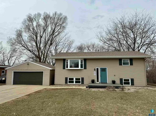 201 S Oak St, Worthing, SD 57077