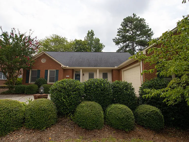 2220 Montclair Dr — Photo 44