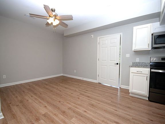 4th image of 315 E Walnut St #2-C