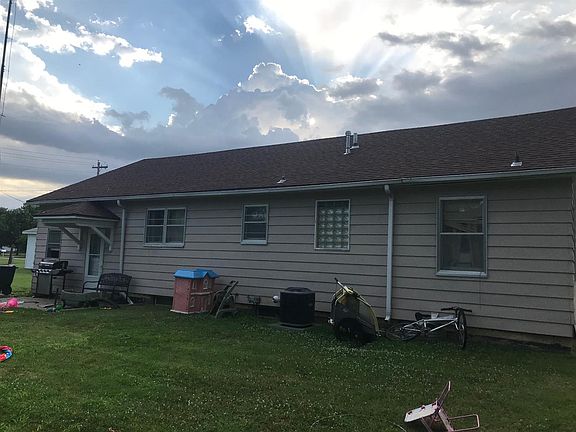 3rd image of 2912 Avenue G