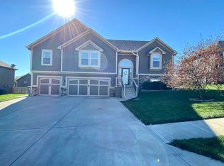 1113 Rylee Ct, Kearney, MO 64060