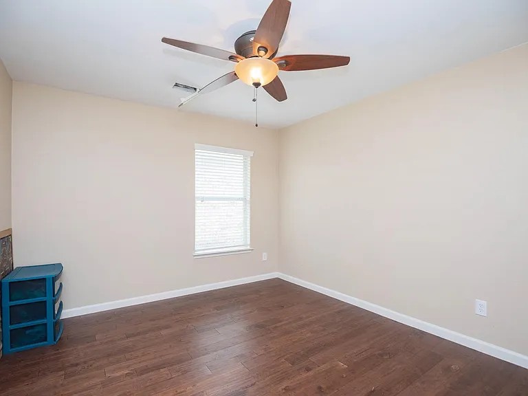21206 Colton Cove Dr — Photo 22