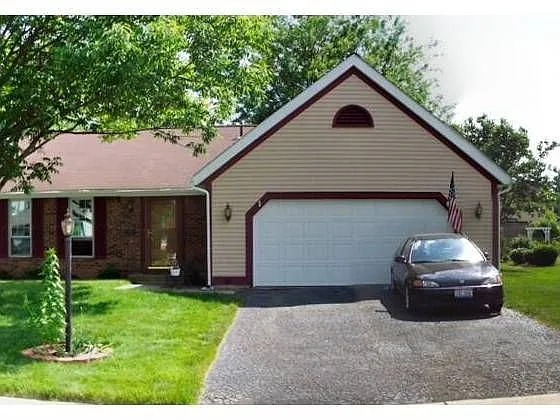 1607 Otter Ct photo 1