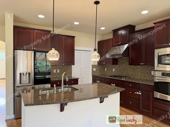 3619 222nd Pl SE, Bothell, WA 98021