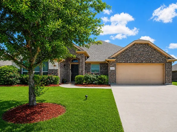 1108 Daventry Dr, Glenn Heights, TX 75154