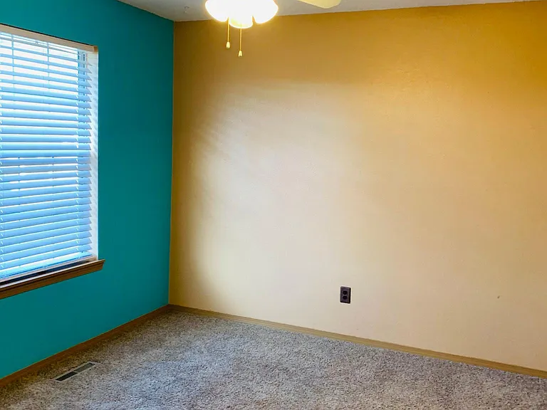 2990 W Highpoint St — Photo 18