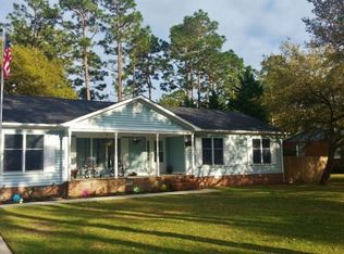 421 Star Hill Dr, Cape Carteret, NC 28584