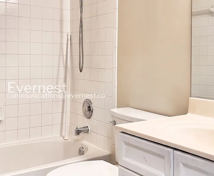 43430 Nottingham Sq — Photo 14