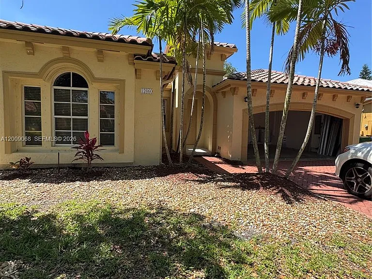 12860 SW 51st St #0 — Photo 3