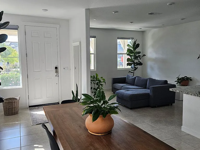 2243 S Stunham Ln — Photo 16