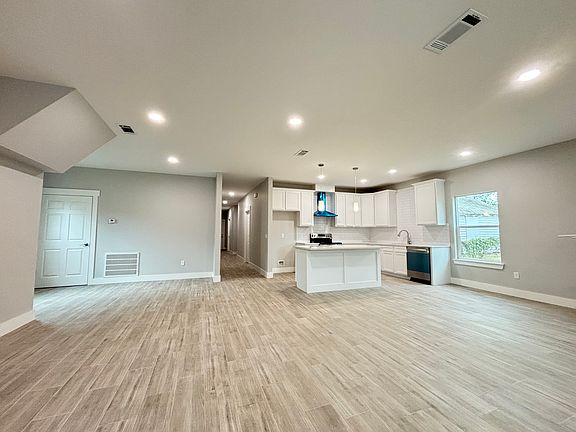 Living/Kitchen/Dining