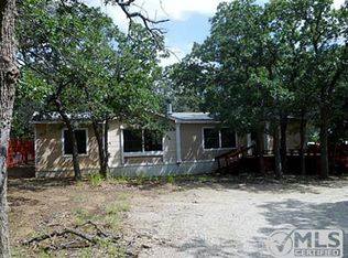 3321 Rolling Oaks Dr, Cleburne, TX 76031