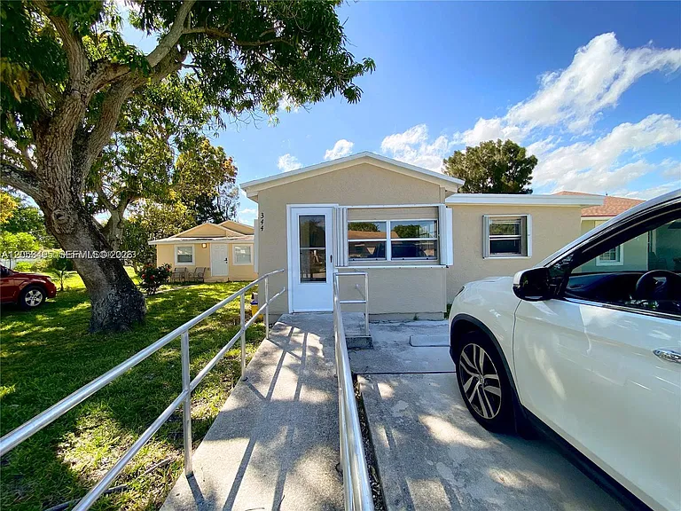 344 NW 7th Ave — Photo 11