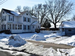 1008 Labaree St, Watertown, WI 53098