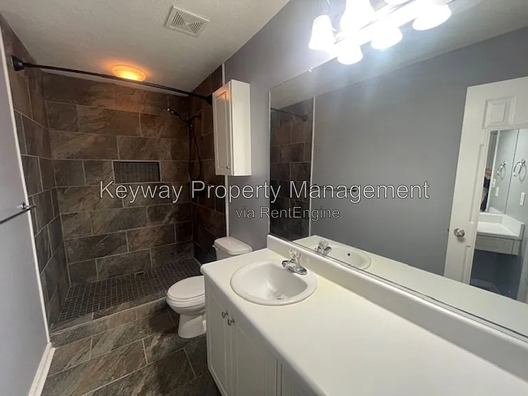 1224 Longpoint Dr — Photo 8