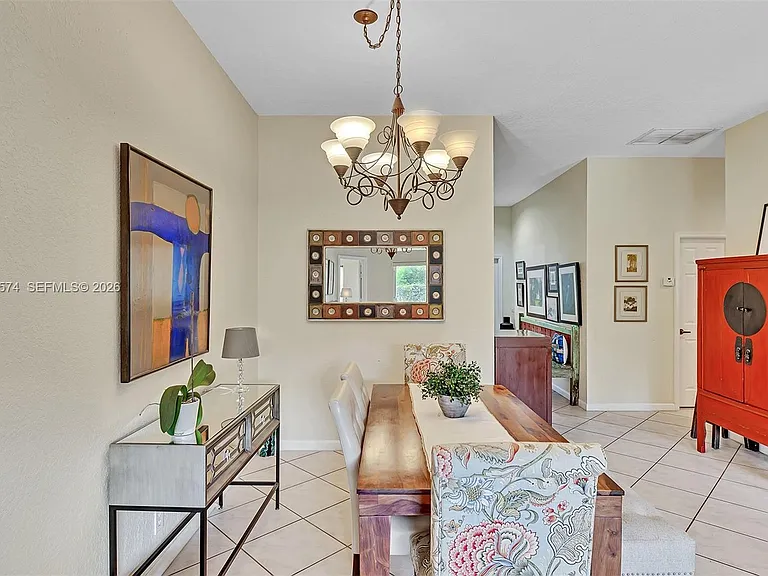 3711 Falcon Ridge Cir — Photo 16