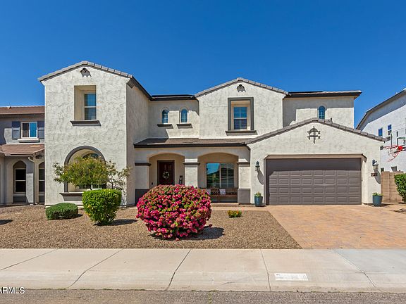2nd image of 2904 E WYATT Way