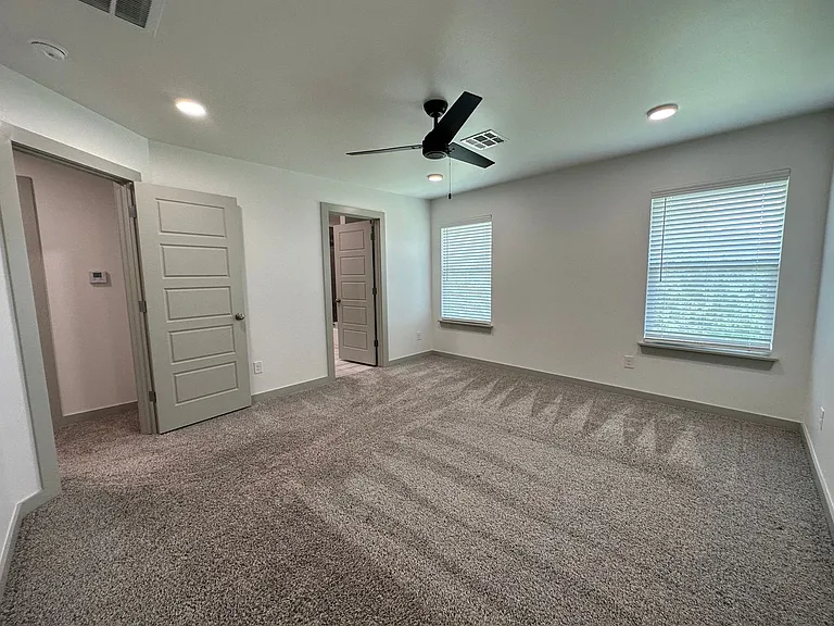 13508 Vinita Dr — Photo 15