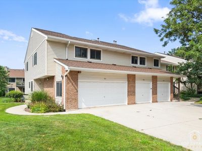 992 Hidden Lake Dr, Buffalo Grove, IL, 60089
