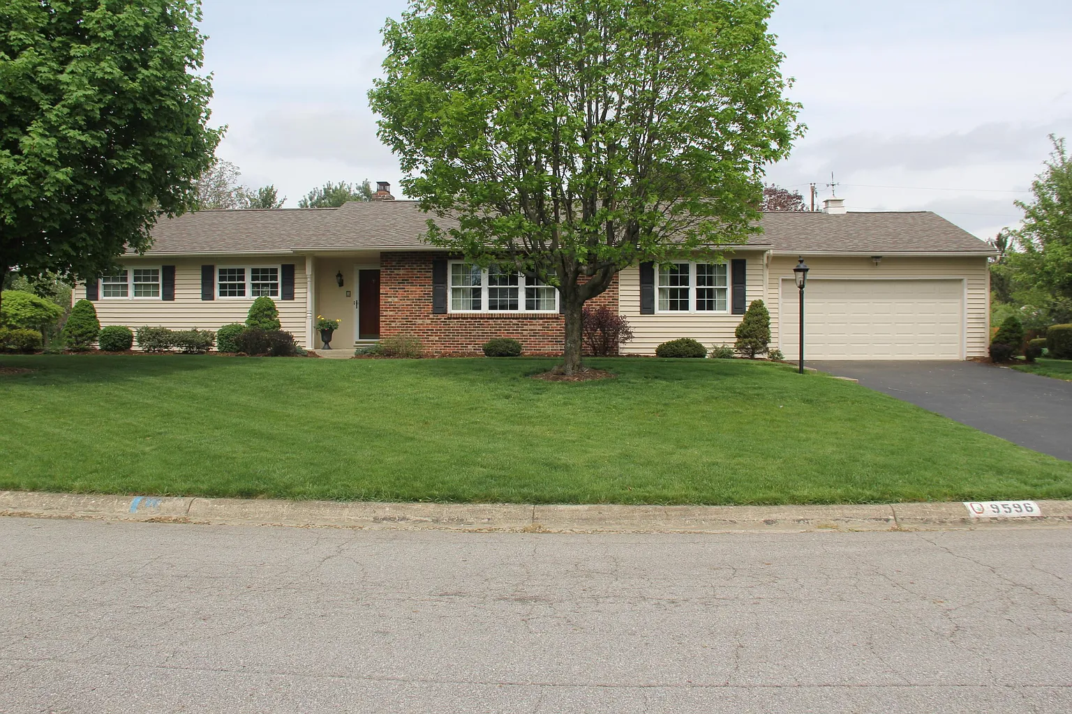 9596 Taylor Ct photo 1