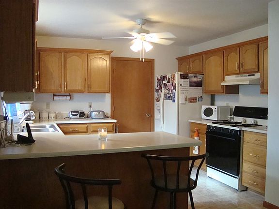 3rd image of 10282 Ashwood Forest Dr
