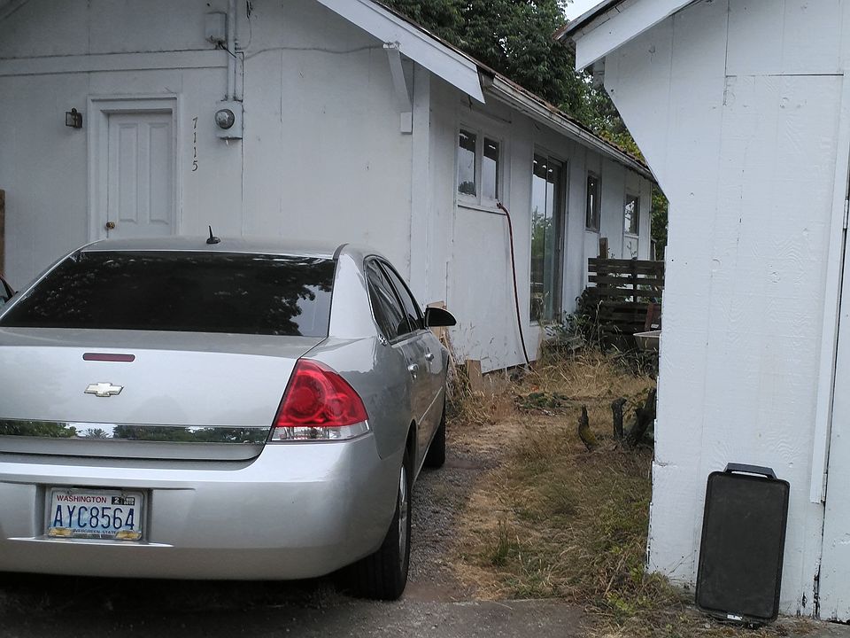 2nd image of 7115 NE 209th St