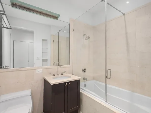 252 7th Avenue image 3 of 3